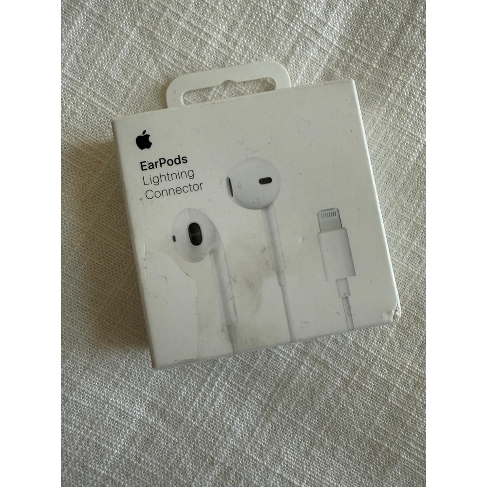 Apple EarPods with Lightning Connector White Wired Headphones A1748 MWTY3AM/A
